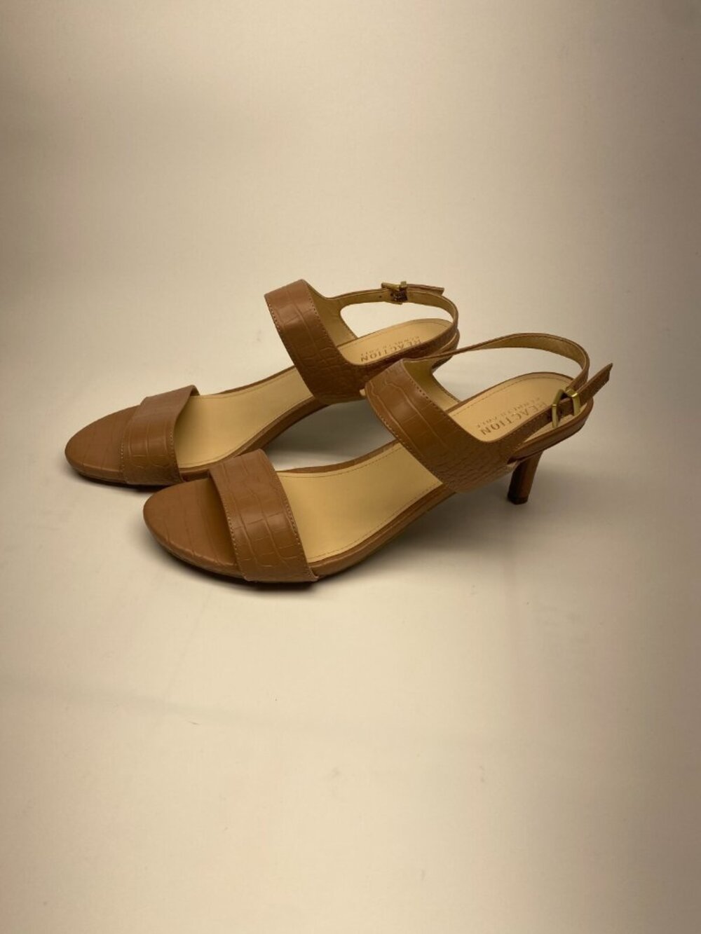 Kenneth Cole Reaction Dee Two Strap Tan Croc Heel Sandals Sz 11